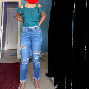 🎉🎉cute ripped jeans!